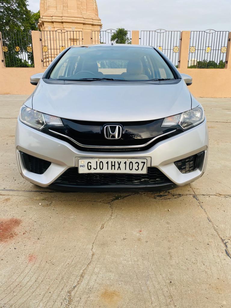 Details View - Honda Jazz photos - reseller,reseller marketplace,advetising your products,reseller bazzar,resellerbazzar.in,india's classified site,Honda Jazz, used Honda Jazz , old Honda Jazz  , old Honda Jazz  in Vadodara , Honda Jazz  in Vadodara